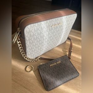 Michael kors crossbody with wallet
